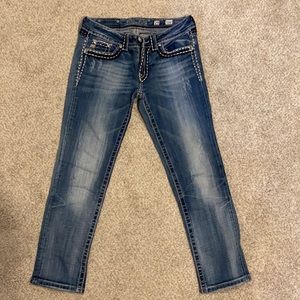 Miss me capris size 29.